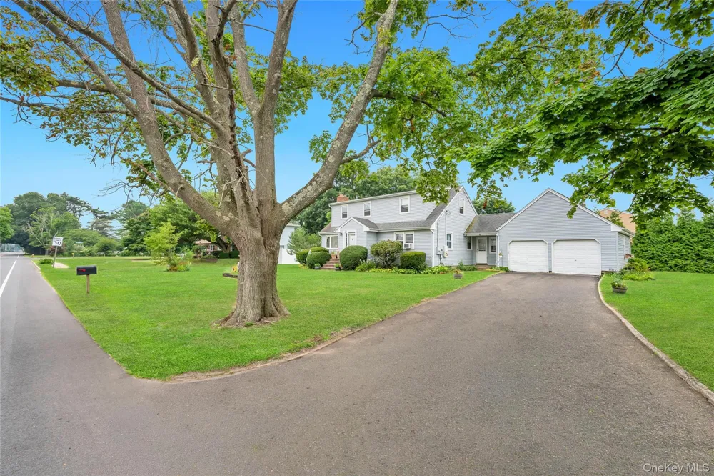 274 Johnson Avenue Sayville, NY 11782