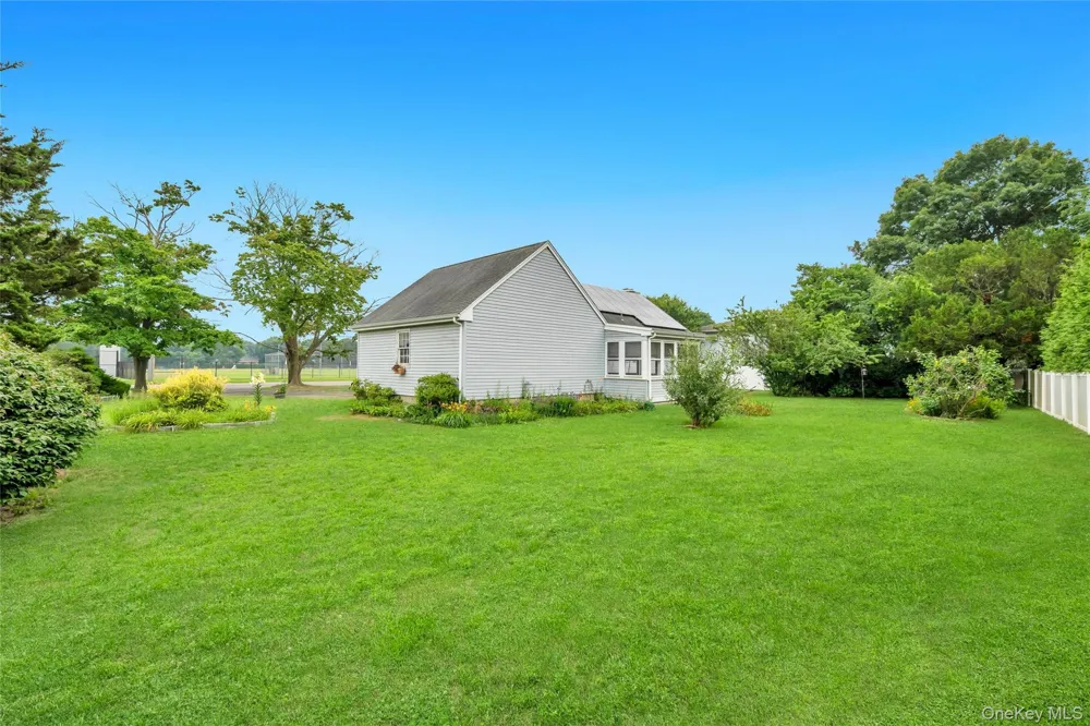 274 Johnson Avenue Sayville, NY 11782