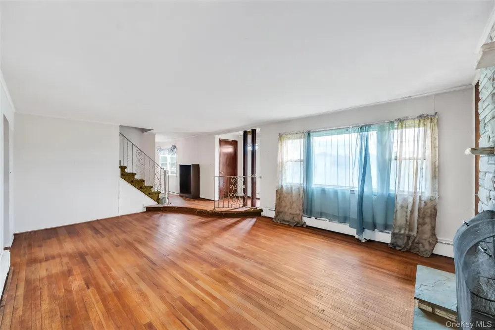 274 Johnson Avenue Sayville, NY 11782