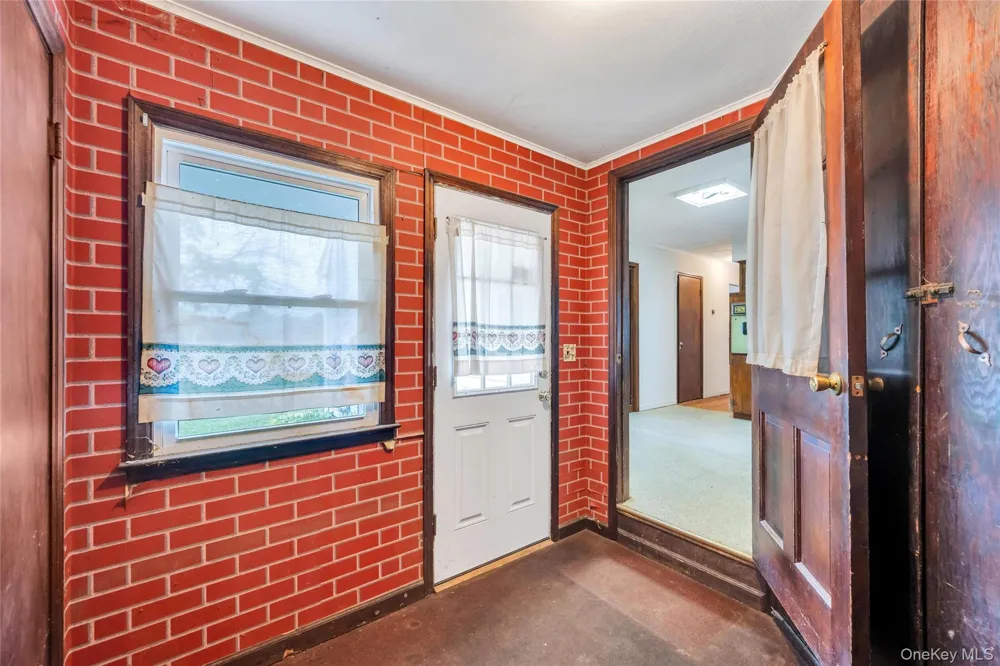 274 Johnson Avenue Sayville, NY 11782