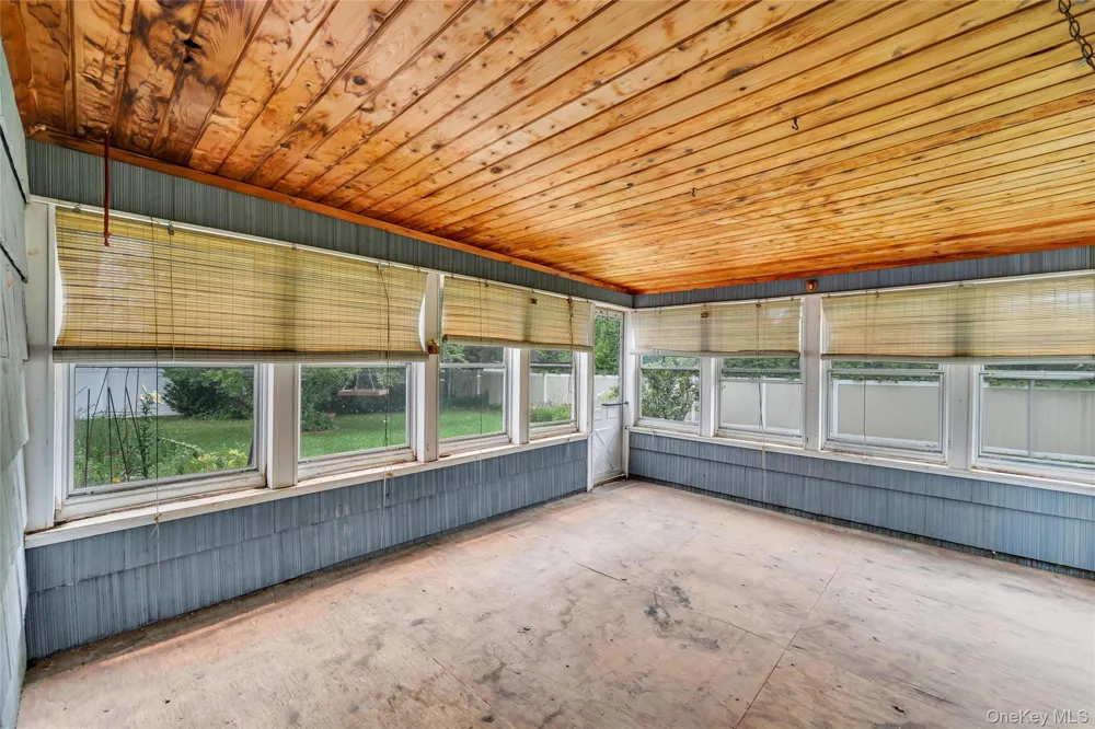 274 Johnson Avenue Sayville, NY 11782