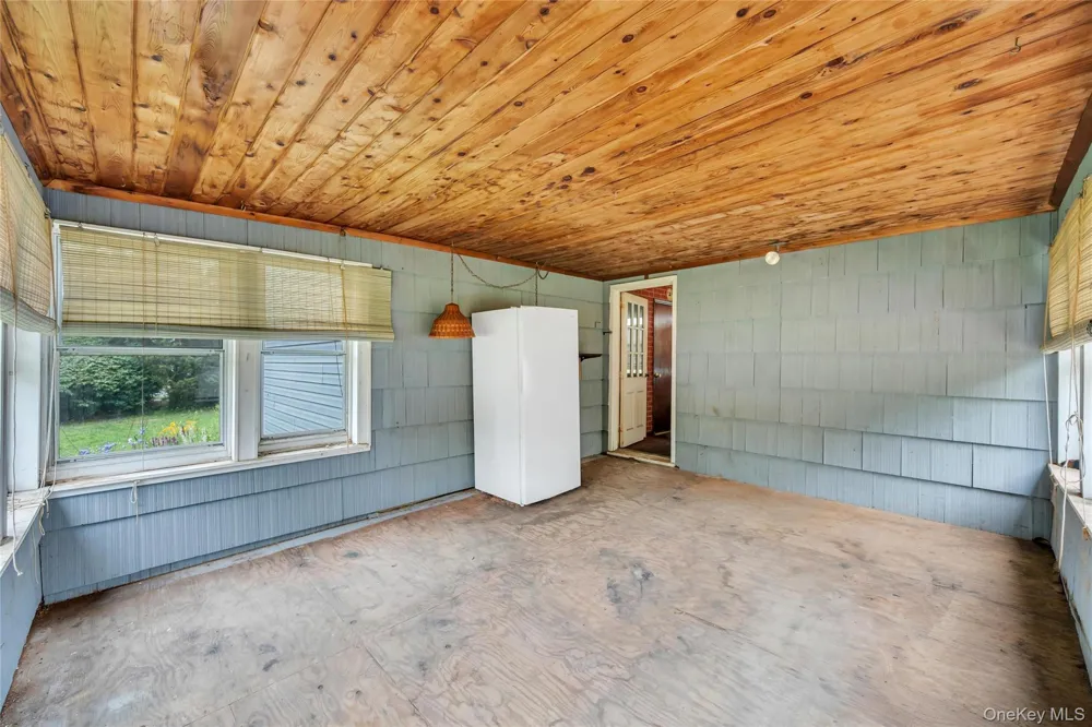 274 Johnson Avenue Sayville, NY 11782
