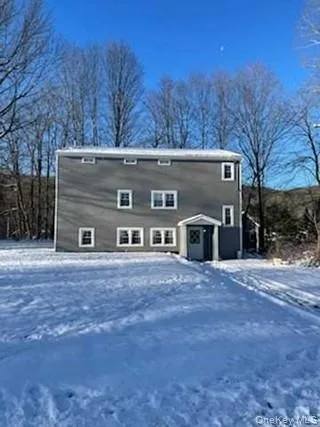 38 Merwin Clarke Road