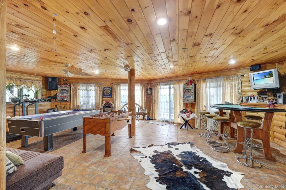 969 Hurd Road Swan Lake, NY 12783