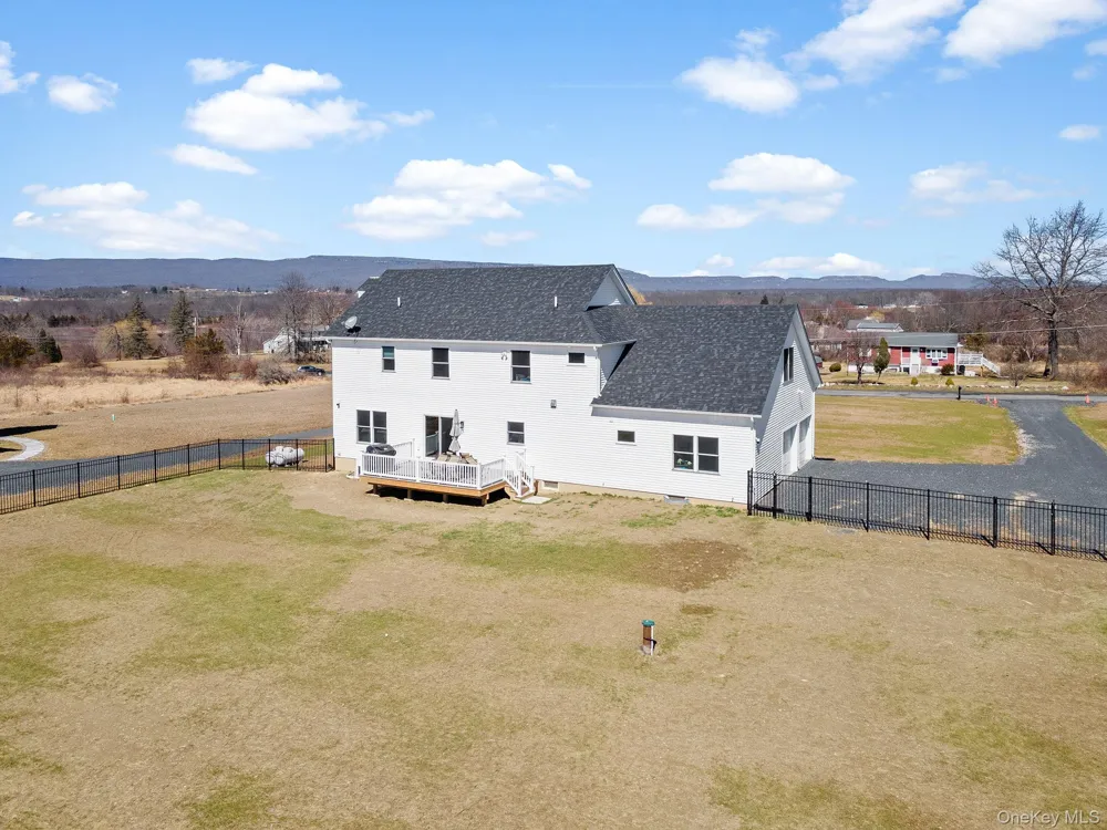 10 Harrier Ridge Drive Wallkill, NY 12589