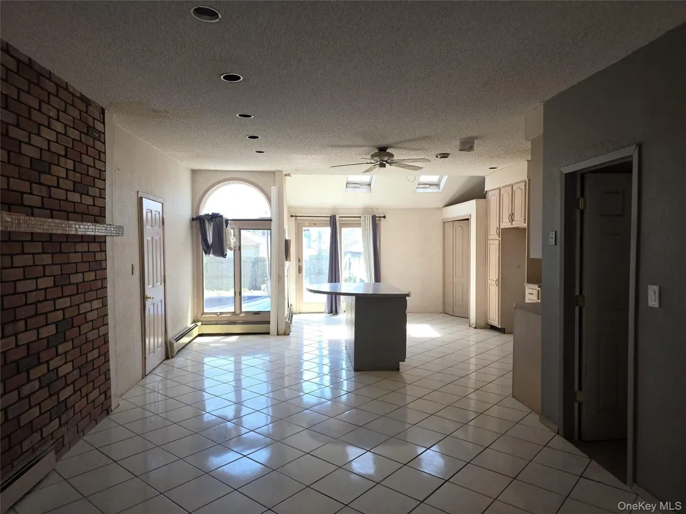 39 Kent Road Island Park, NY 11558