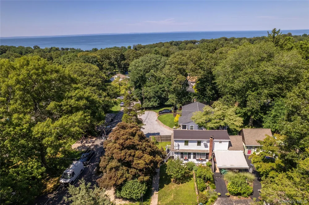 88 Cherry Road Rocky Point, NY 11778