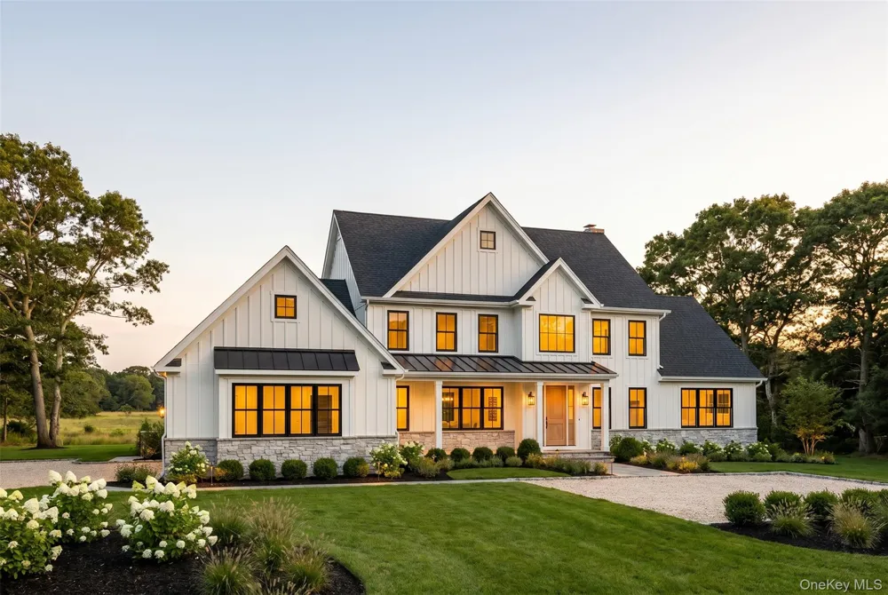 6 E Selleck Ridge East Setauket, NY 11733