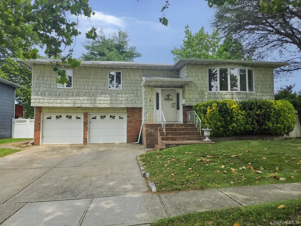 4 Broadfield Place Glen Cove, NY 11542