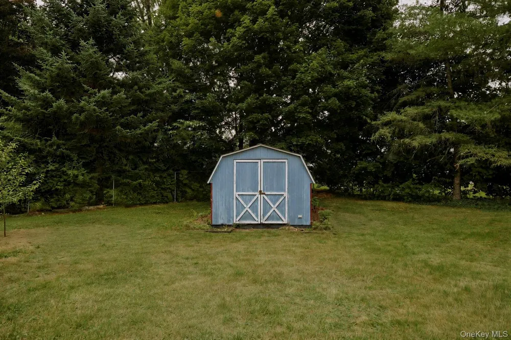 5 Orchard Street Rhinebeck, NY 12572