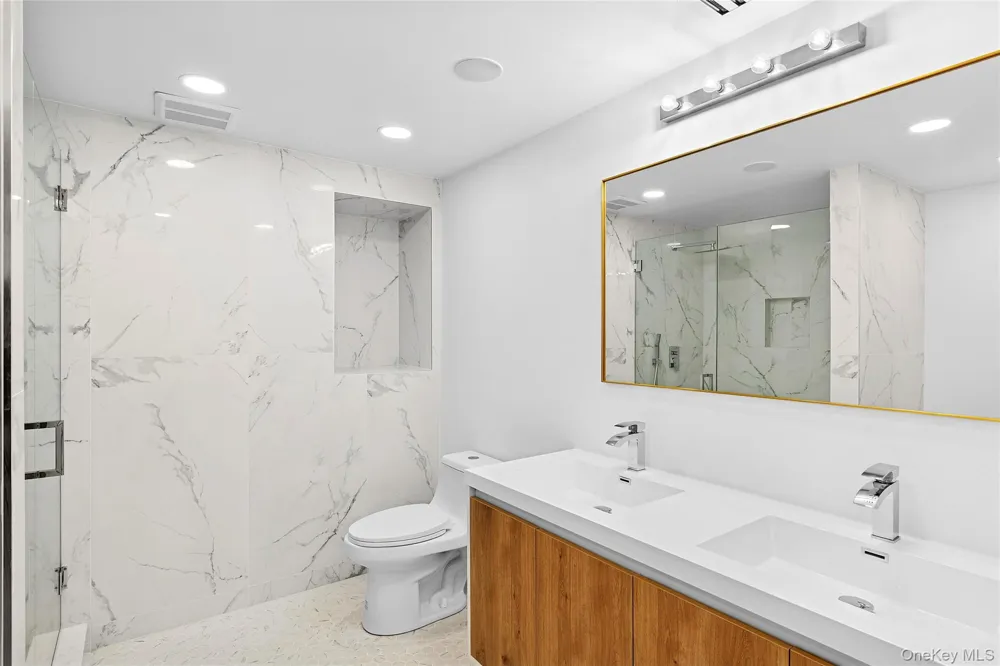 138 Longview Road Southampton, NY 11968