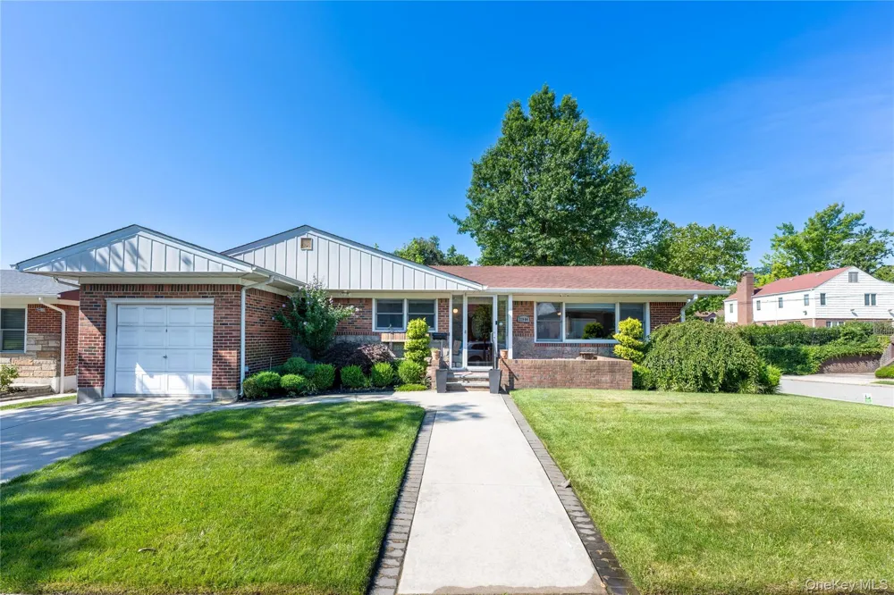 219-04 Stewart Road Hollis Hills, NY 11427