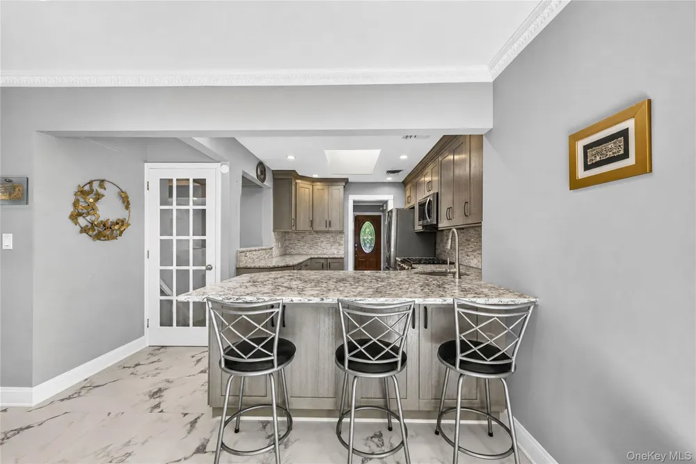 219-04 Stewart Road Hollis Hills, NY 11427