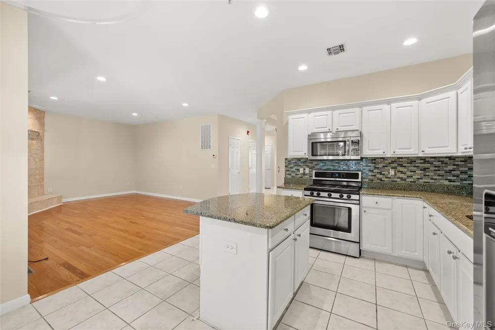 54 Meadow Pond Circle Miller Place, NY 11764