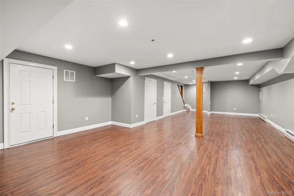 54 Meadow Pond Circle Miller Place, NY 11764