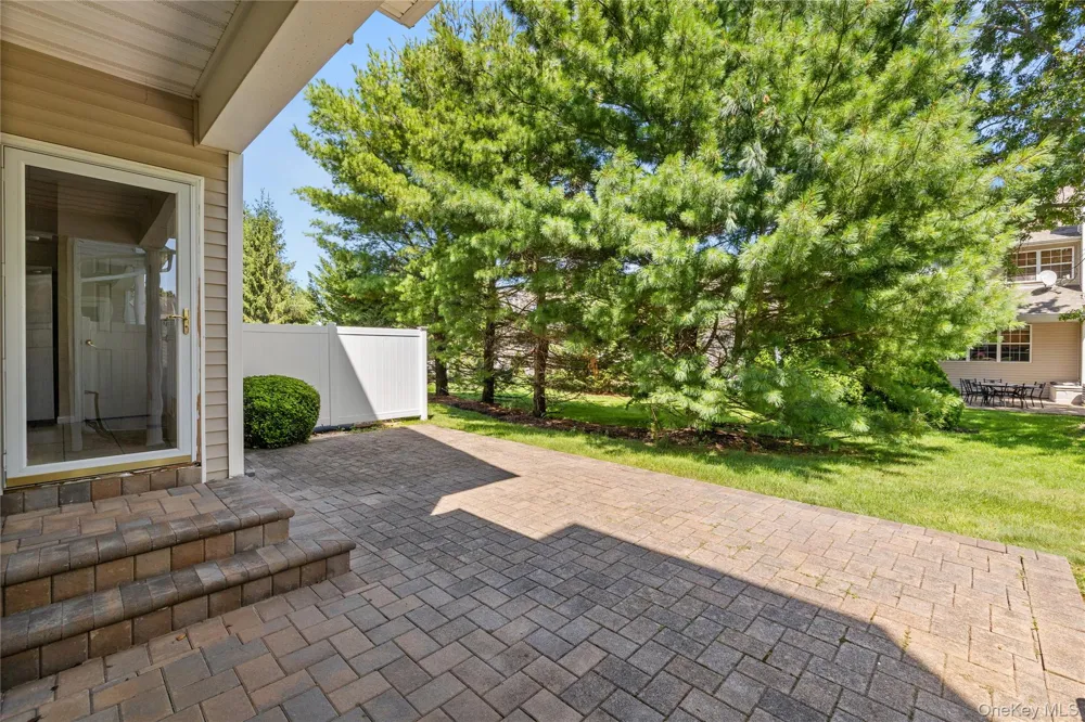54 Meadow Pond Circle Miller Place, NY 11764