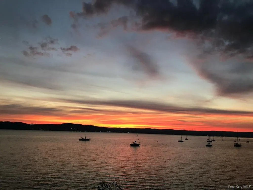 F-15 Half Moon Bay Marina Croton-on-Hudson, NY 10520