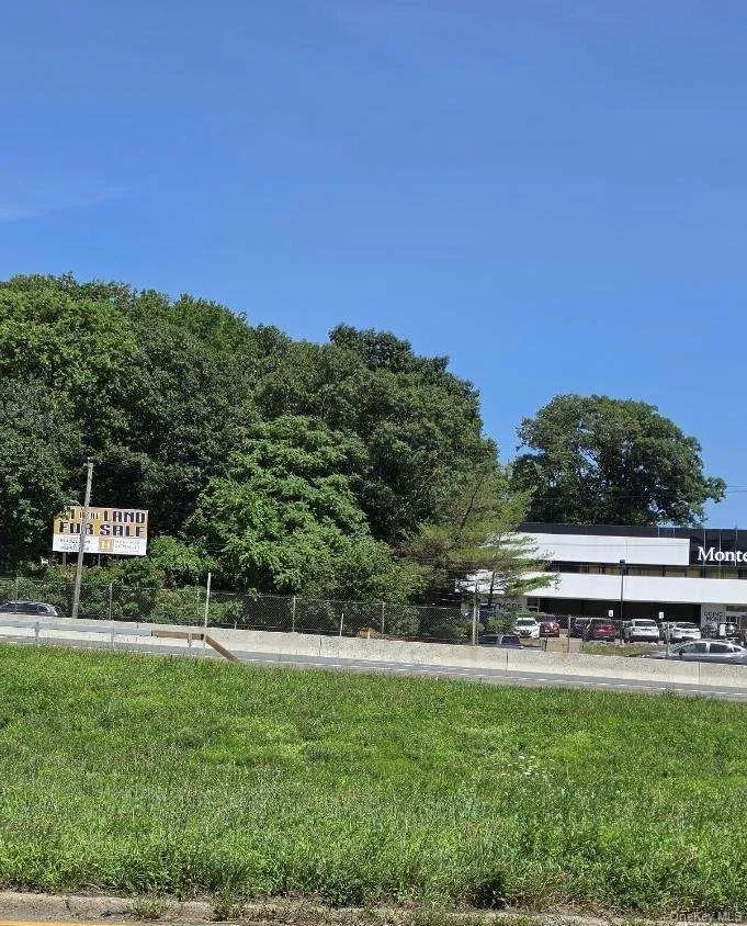 68-96 Allen Avenue Bronxville, NY 10708