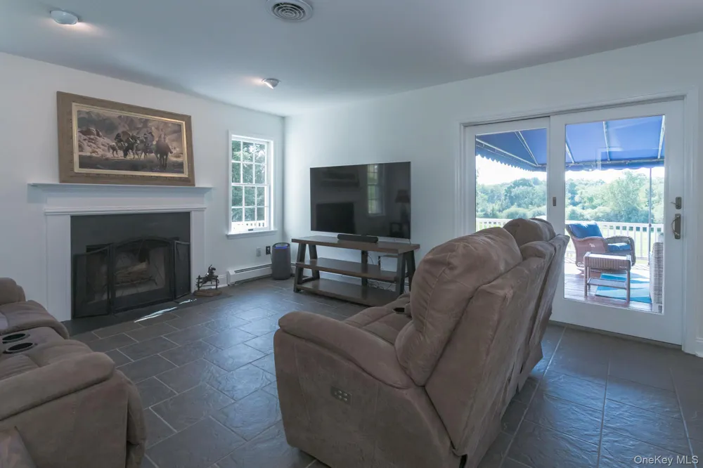 33 Jessup Road Warwick, NY 10990