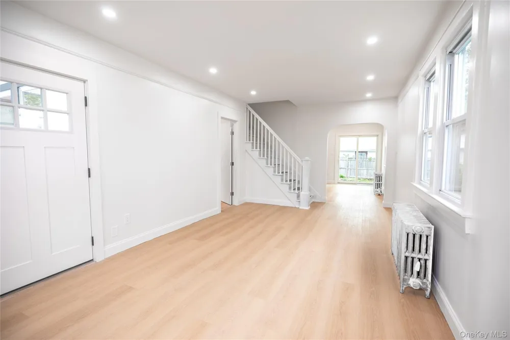 28 Cammerer Avenue East Rockaway, NY 11518
