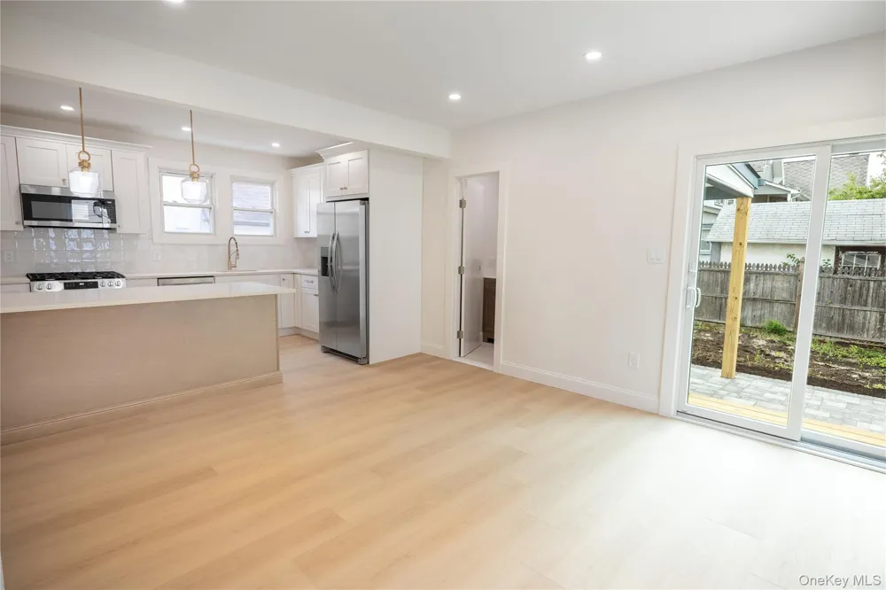 28 Cammerer Avenue East Rockaway, NY 11518