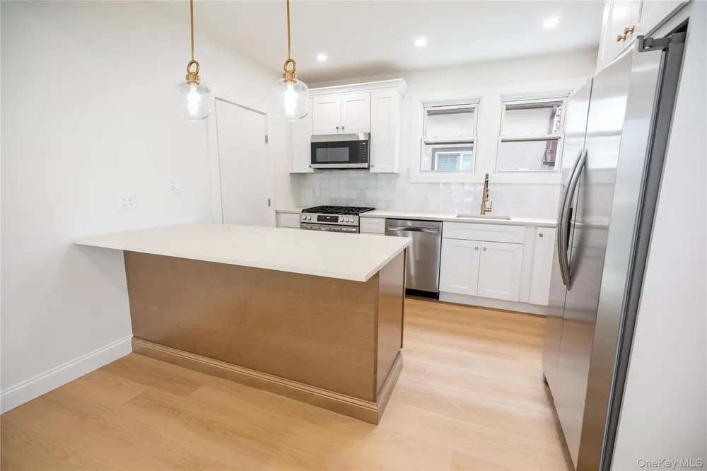 28 Cammerer Avenue East Rockaway, NY 11518