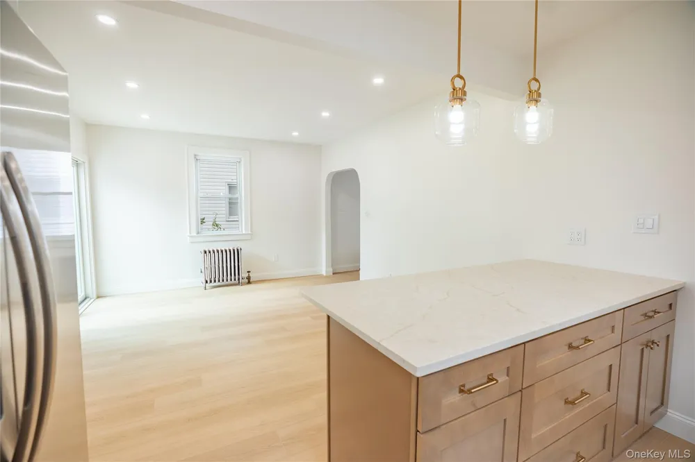 28 Cammerer Avenue East Rockaway, NY 11518