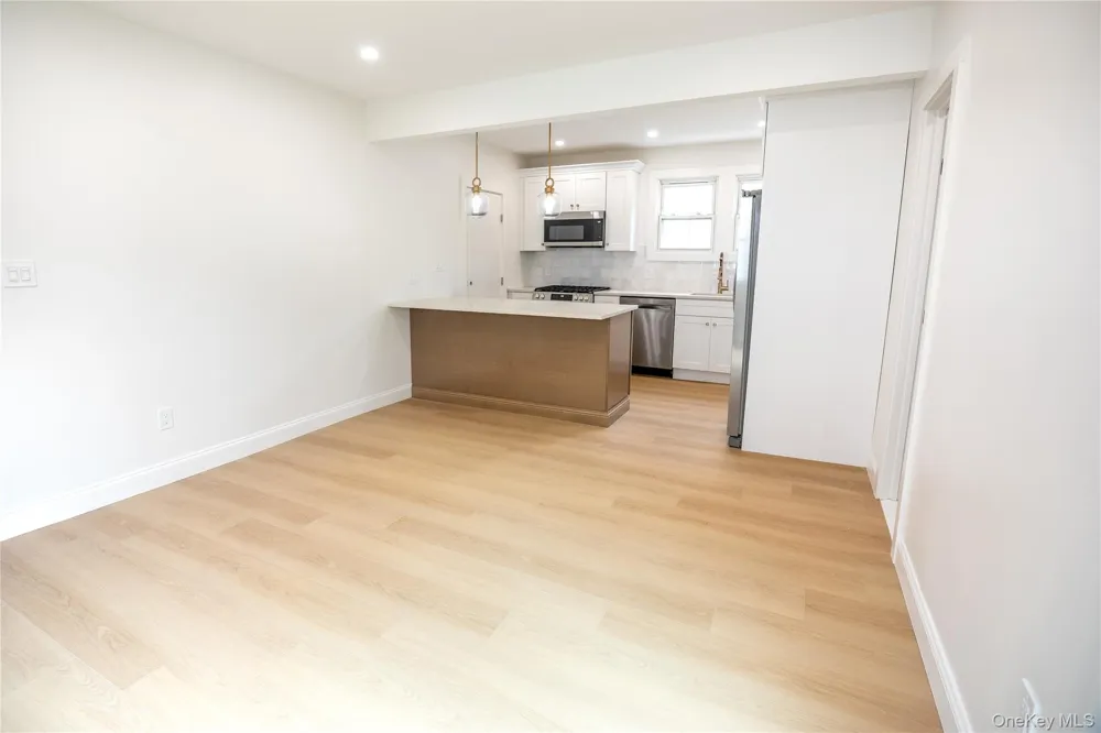 28 Cammerer Avenue East Rockaway, NY 11518