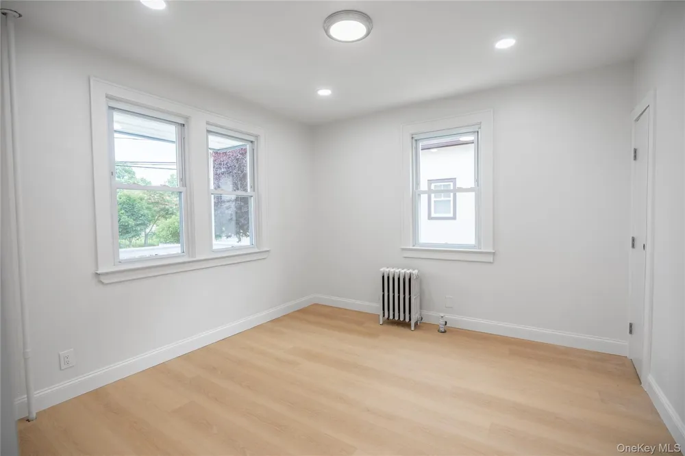 28 Cammerer Avenue East Rockaway, NY 11518