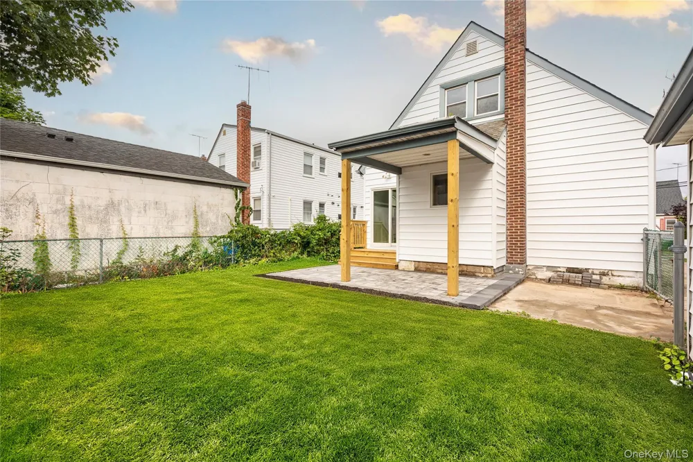 28 Cammerer Avenue East Rockaway, NY 11518