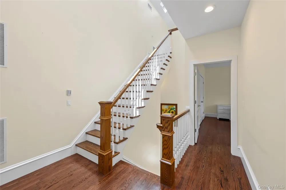 1492 Skunk Lane Cutchogue, NY 11935