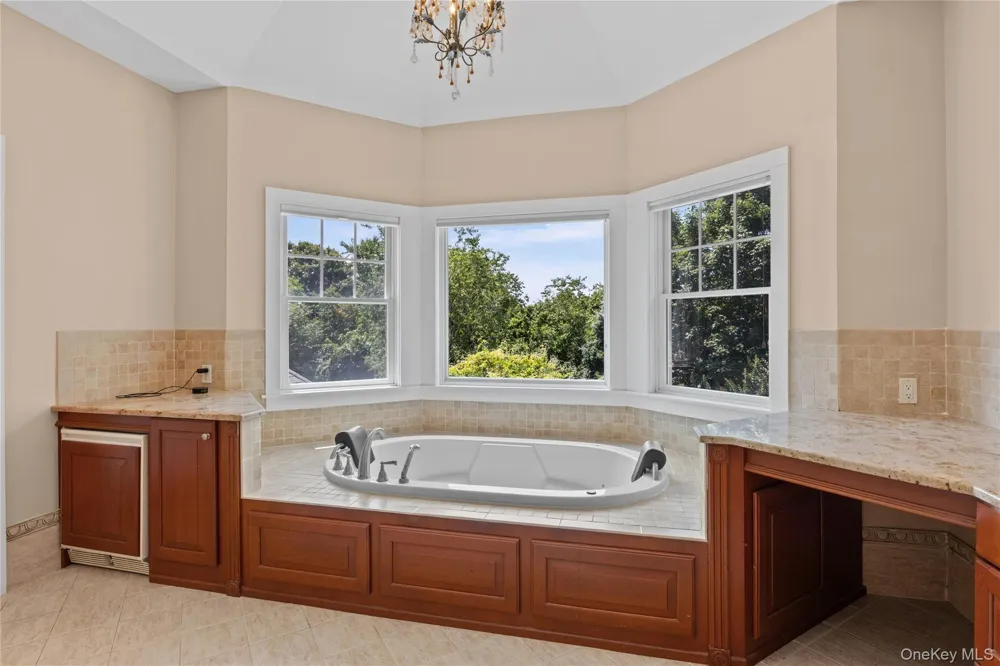 1492 Skunk Lane Cutchogue, NY 11935