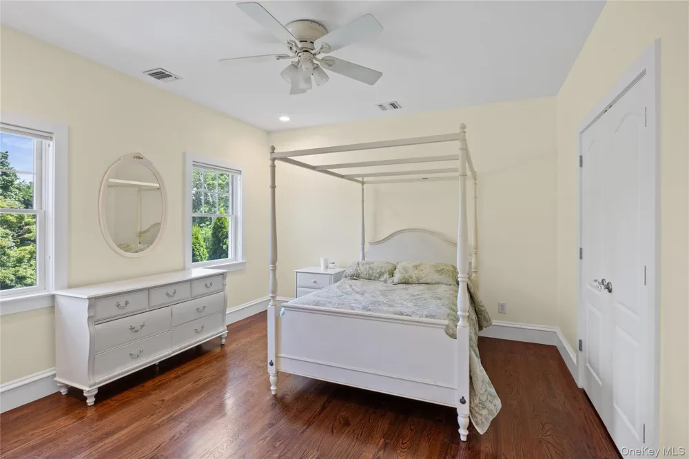1492 Skunk Lane Cutchogue, NY 11935