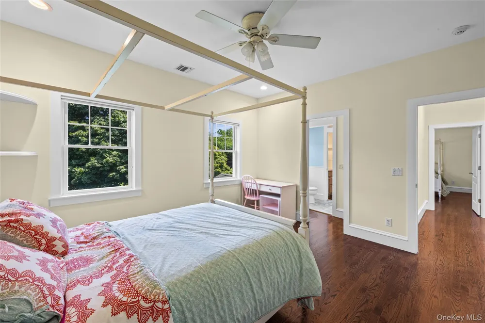 1492 Skunk Lane Cutchogue, NY 11935
