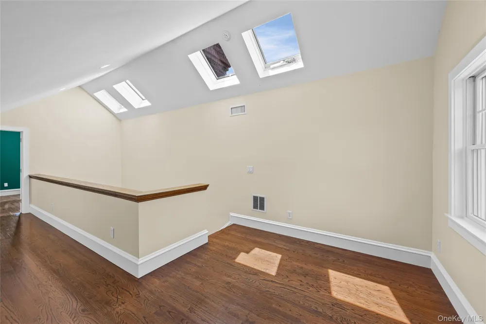 1492 Skunk Lane Cutchogue, NY 11935
