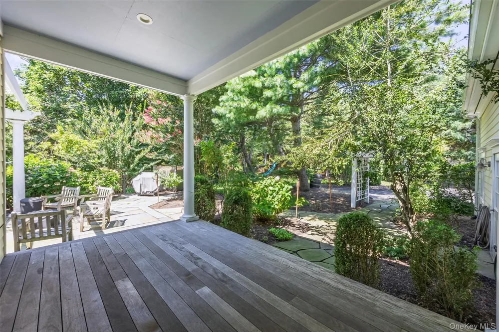 1492 Skunk Lane Cutchogue, NY 11935