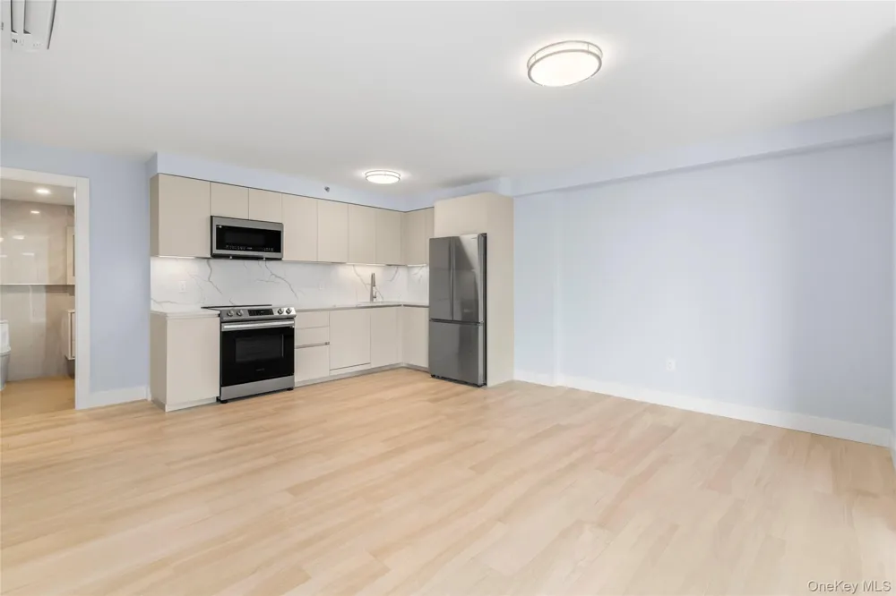 733 Ocean Parkway #7C Brooklyn, NY 11230