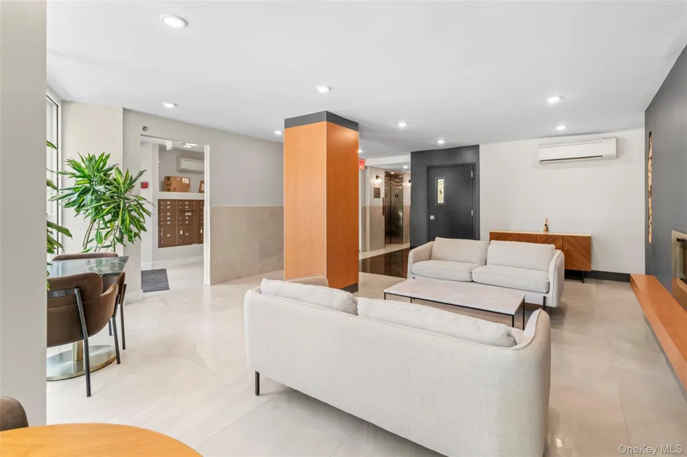 733 Ocean Parkway #7C Brooklyn, NY 11230