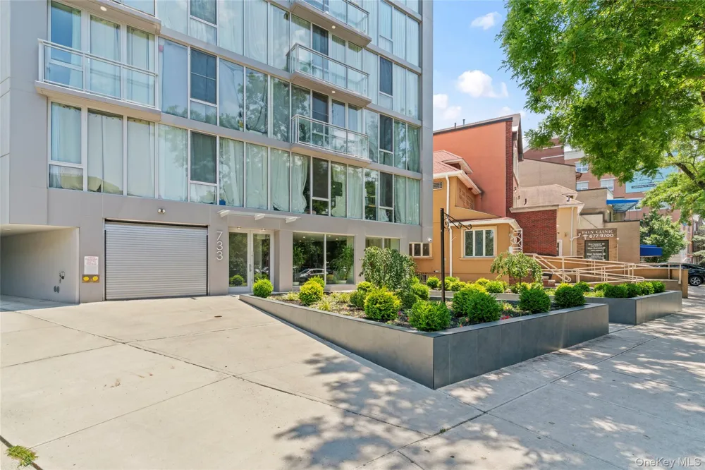733 Ocean Parkway #7C Brooklyn, NY 11230