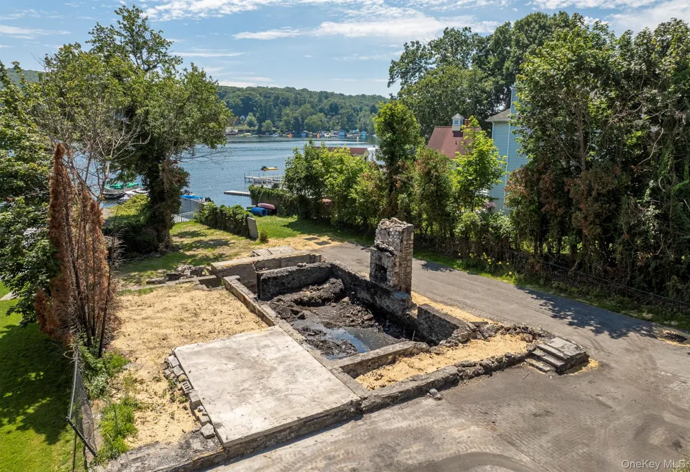 68 W Lake Boulevard Mahopac, NY 10541