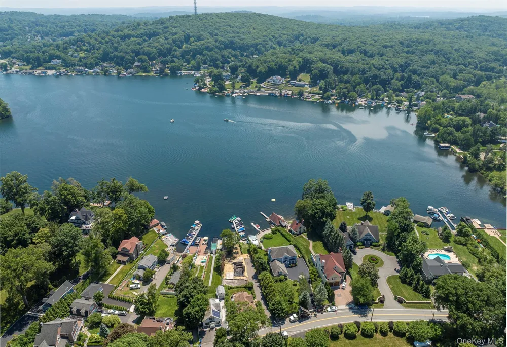 68 W Lake Boulevard Mahopac, NY 10541