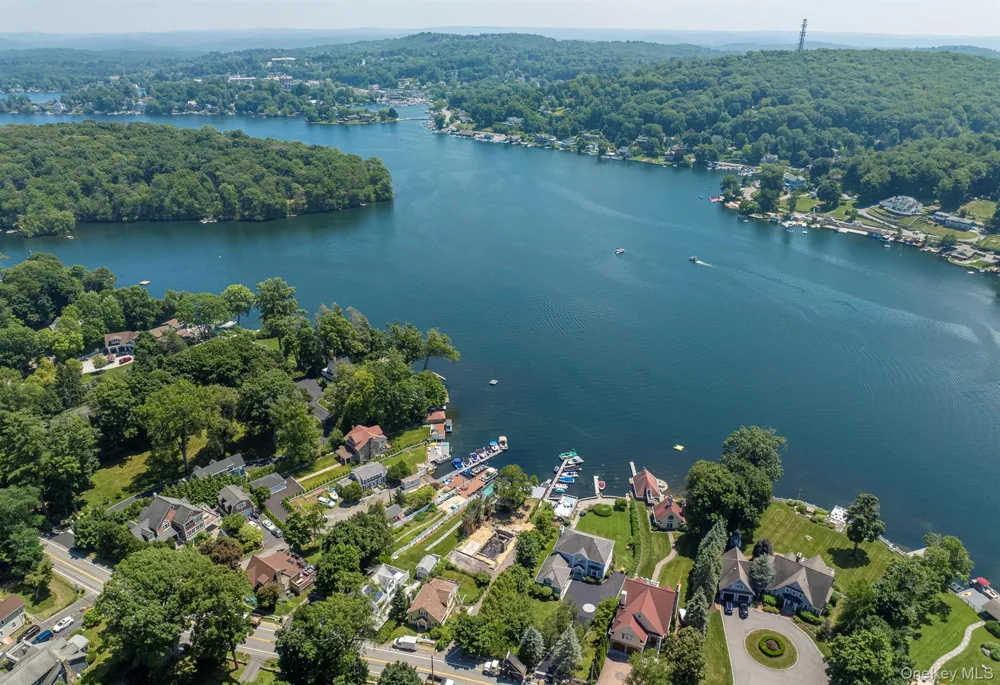 68 W Lake Boulevard Mahopac, NY 10541