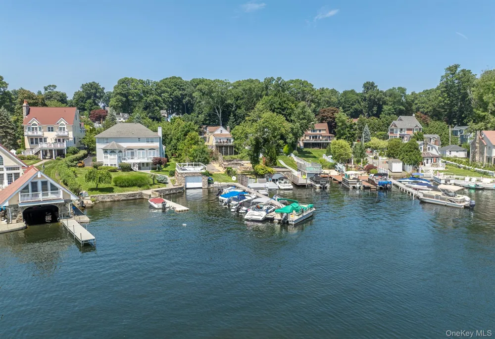 68 W Lake Boulevard Mahopac, NY 10541