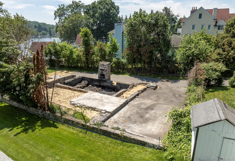 68 W Lake Boulevard Mahopac, NY 10541