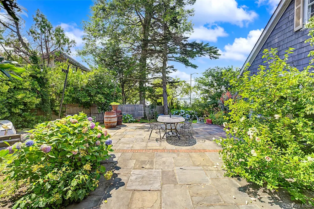 1120 Shore Road Little Neck, NY 11363