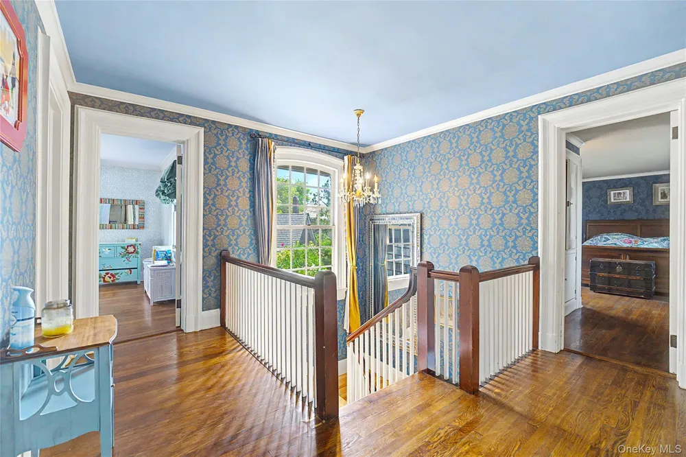 1120 Shore Road Little Neck, NY 11363