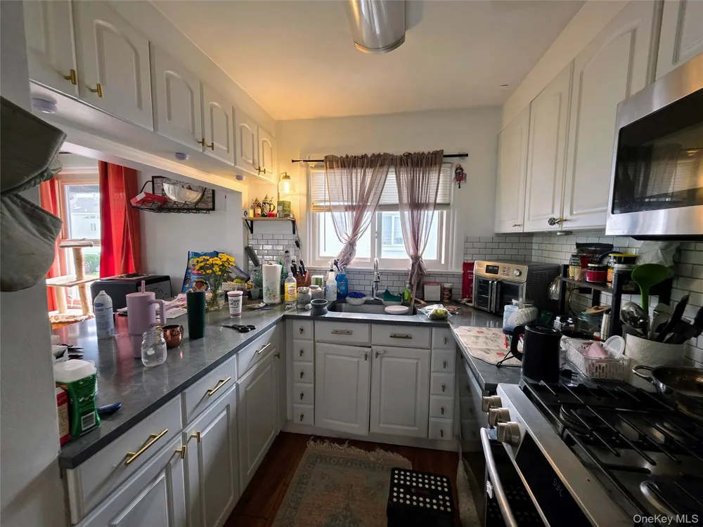 537 E Chester Street Long Beach, NY 11561