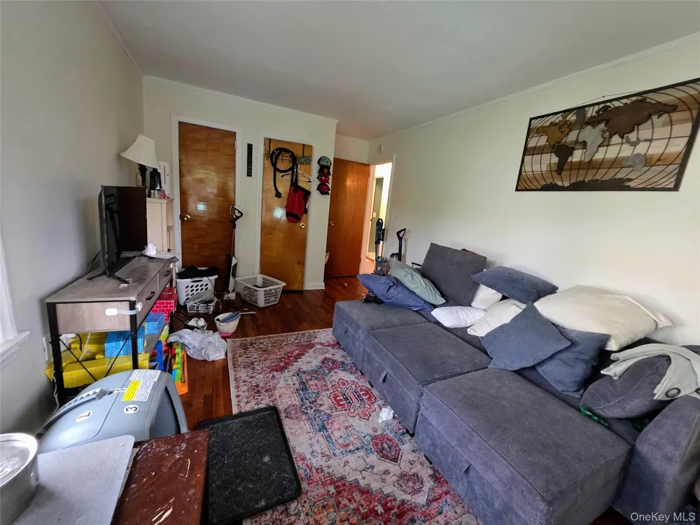 537 E Chester Street Long Beach, NY 11561