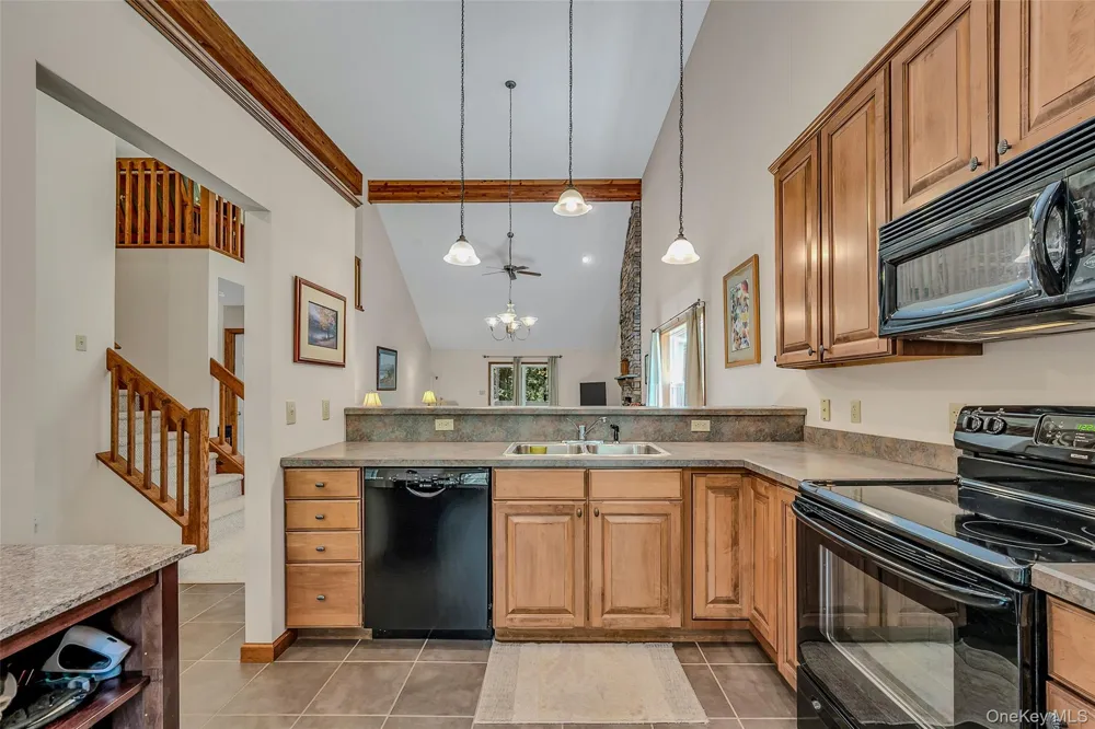 67 Bender Road Other, PA 18424
