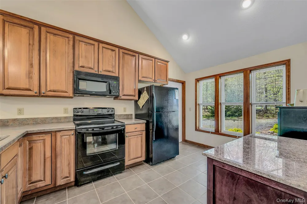 67 Bender Road Other, PA 18424